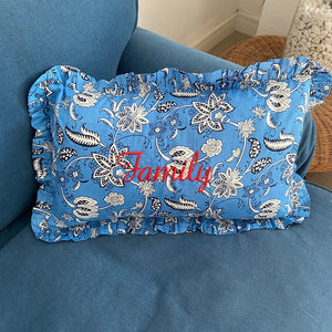 Cojín personalizable 30*50 cm fondo azul flores blancas